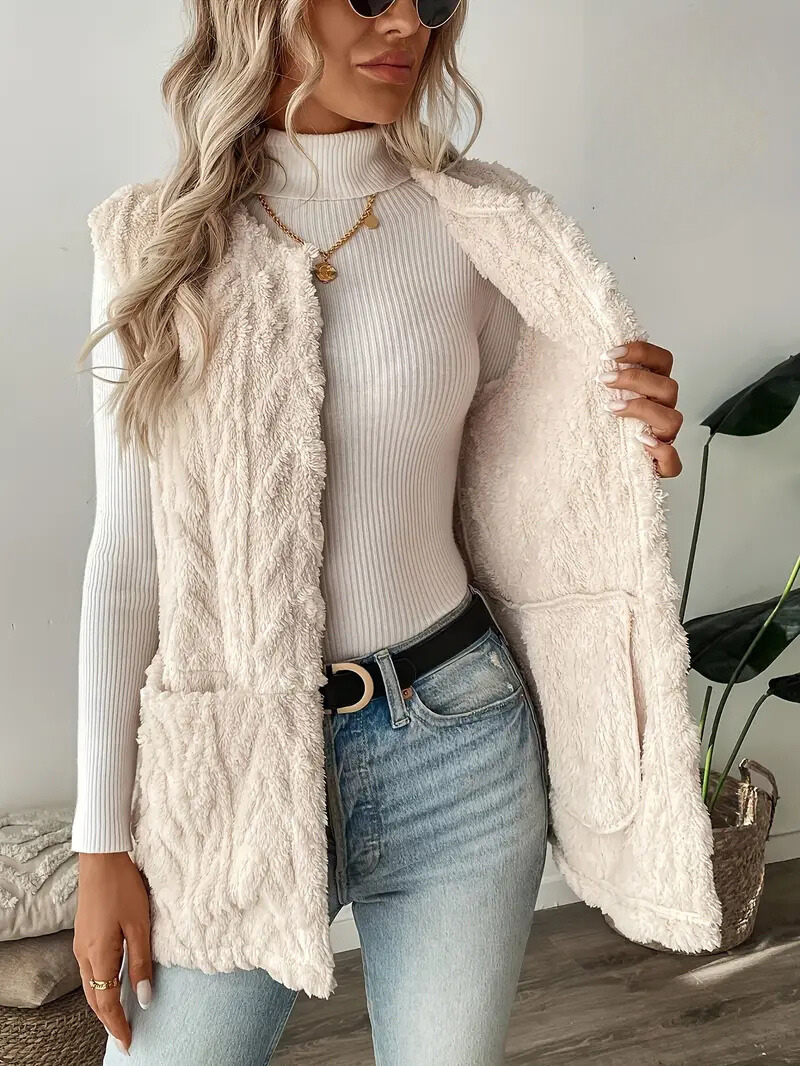 Mia - Soft Knit Vest