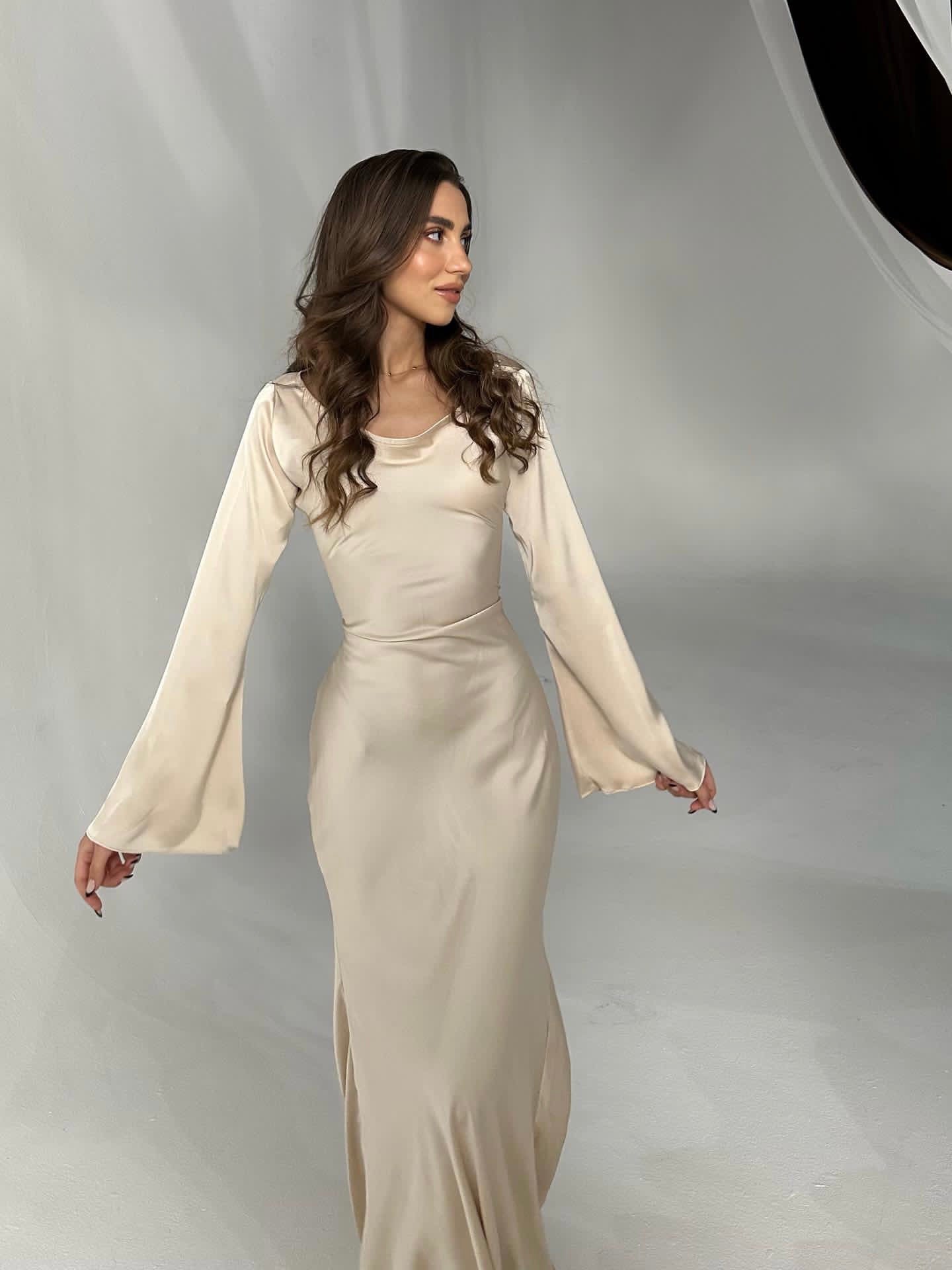 Mia™ - Long sleeve maxi dress